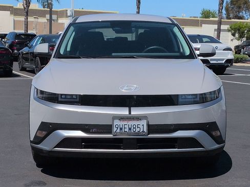 Used 2025 Hyundai Ioniq 5 SE image 3