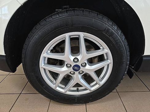 Used 2023 Ford Edge SEL AWD/4WD image 38