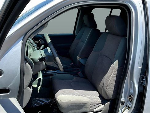 Used 2016 Nissan Frontier SV w/ SV Value Truck Package image 22