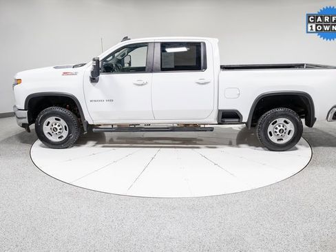 Used 2022 Chevrolet Silverado 2500 LT w/ Convenience Package image 32