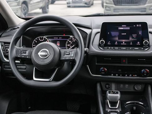 Used 2024 Nissan Rogue SV FWD image 14