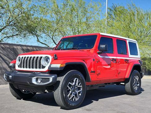 New 2026 Jeep Wrangler Unlimited Sahara w/ Whitecap Package AWD/4WD image 5