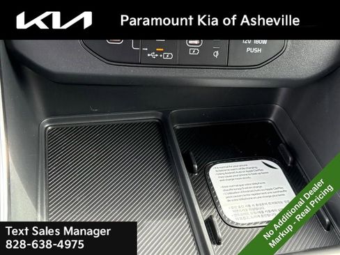 New 2026 Kia Carnival EX image 16