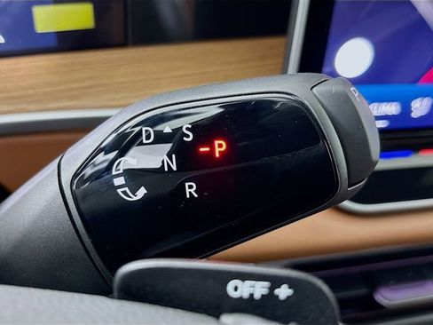 New 2026 Volkswagen Tiguan SEL R-Line image 18