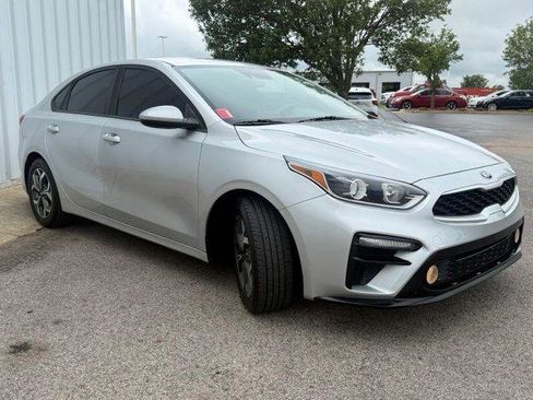 Used 2020 Kia Forte LXS FWD image 16