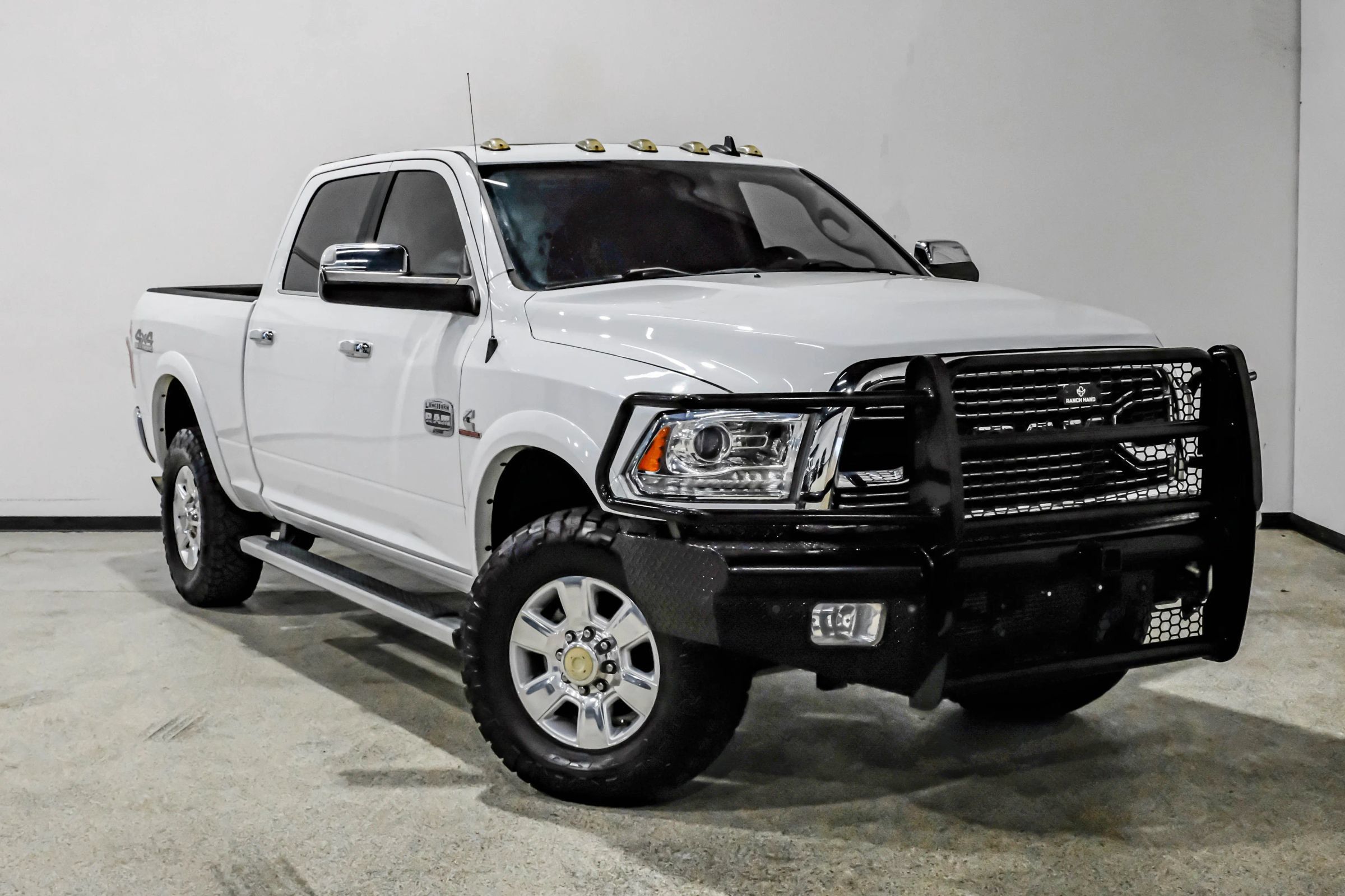 Used 2017 RAM 2500 Longhorn w/ Convenience Group AWD/4WD image 4