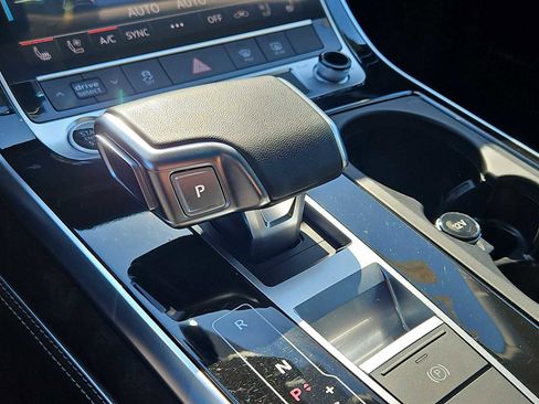 Certified 2023 Audi Q8 Premium Plus image 32