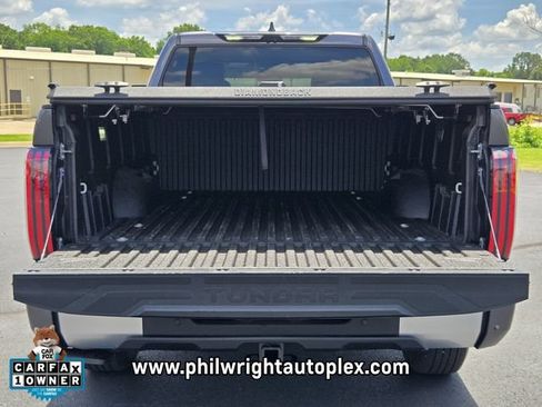 Used 2024 Toyota Tundra Limited AWD/4WD image 19