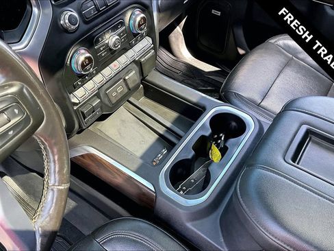 Used 2019 GMC Sierra 1500 SLT w/ SLT Premium Plus Package AWD/4WD image 8