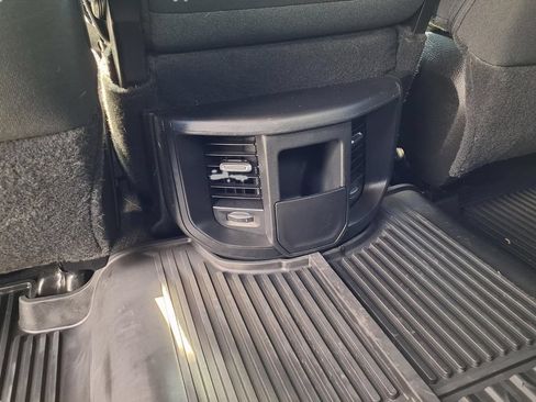 Used 2024 RAM 2500 Tradesman w/ Chrome Appearance Group AWD/4WD image 23