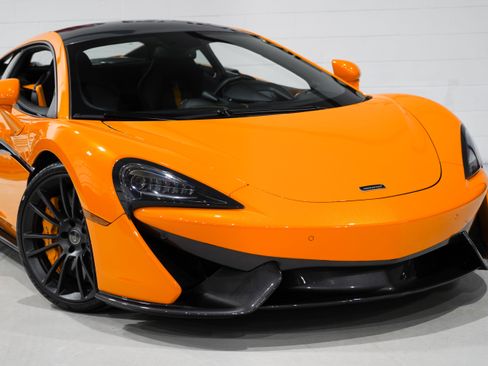 Used 2017 McLaren 570S Coupe RWD image 27