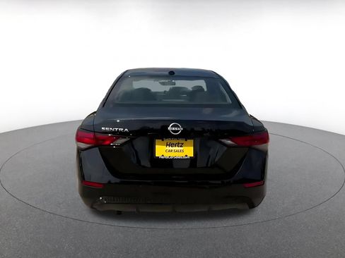 Used 2025 Nissan Sentra SV FWD image 10