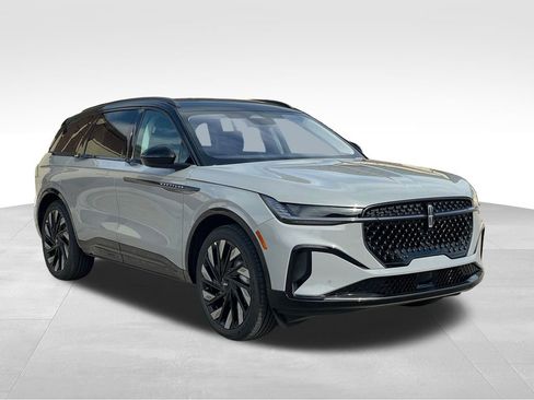 New 2026 Lincoln Nautilus Reserve image 7