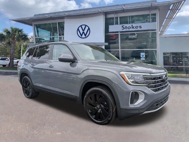 New 2026 Volkswagen Atlas SE FWD image 1