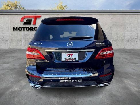 Used 2015 Mercedes-Benz ML 63 AMG 4MATIC image 4