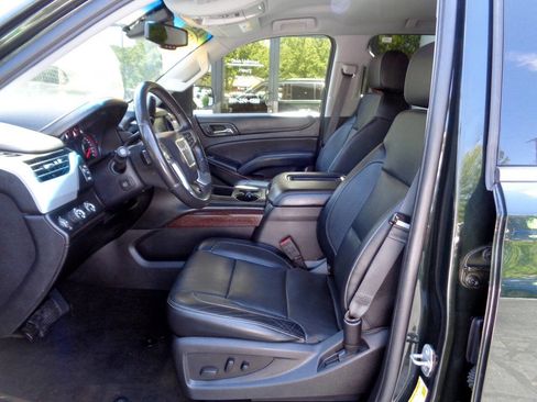 Used 2016 GMC Yukon SLT image 9