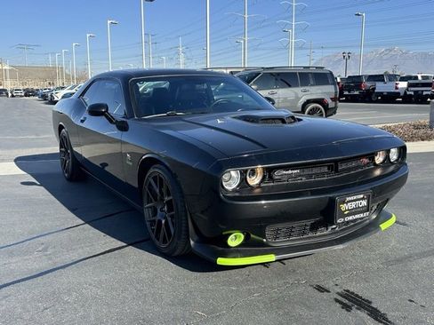 Used 2017 Dodge Challenger R/T Scat Pack image 32