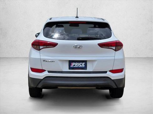 Used 2017 Hyundai Tucson SE FWD image 6