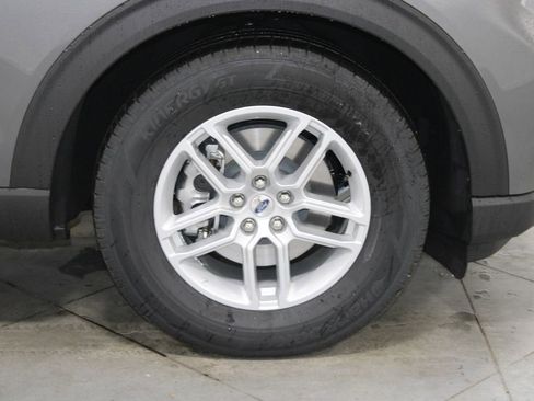 New 2026 Ford Explorer Active RWD image 11