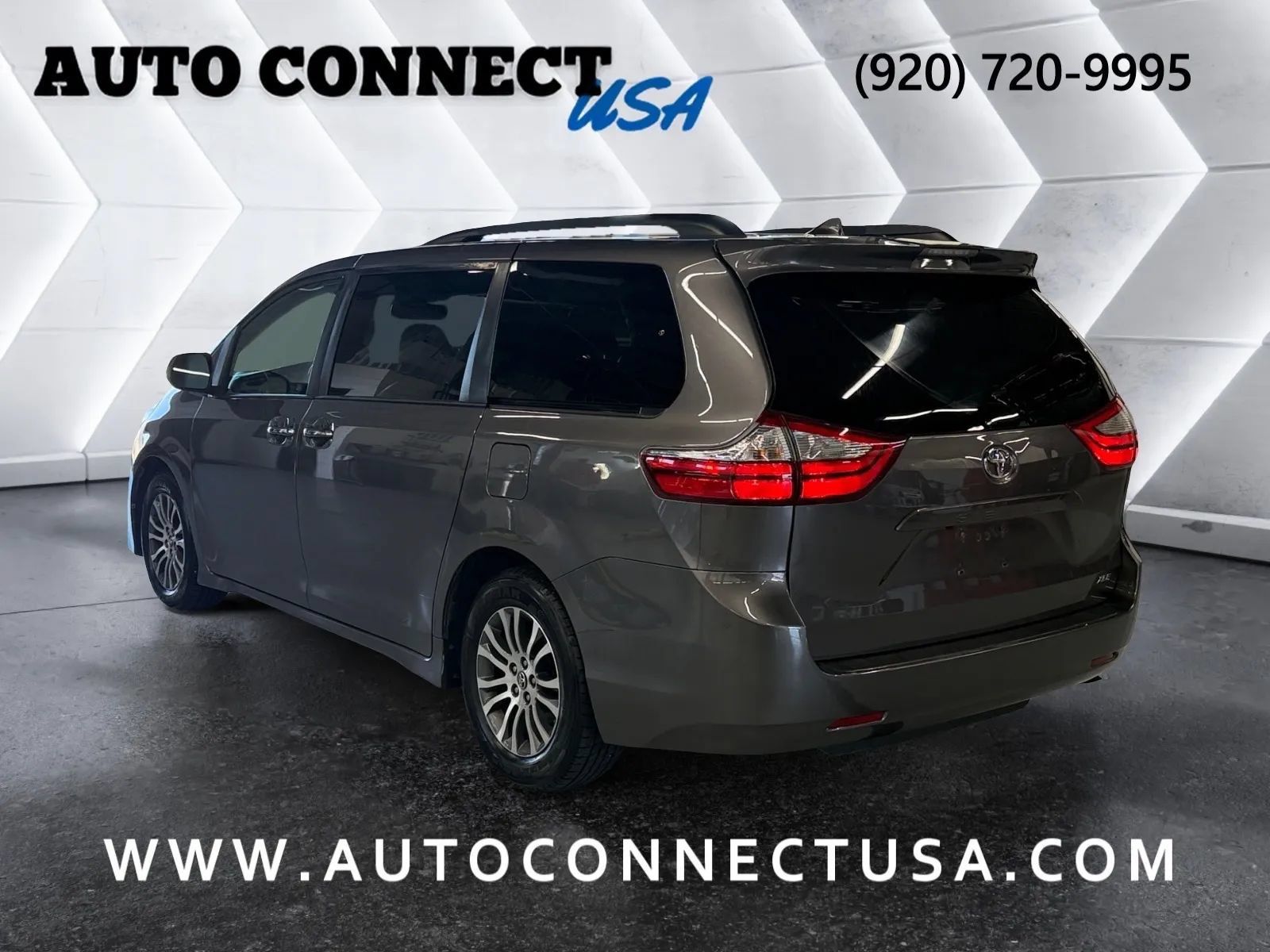 Used 2019 Toyota Sienna XLE FWD image 8