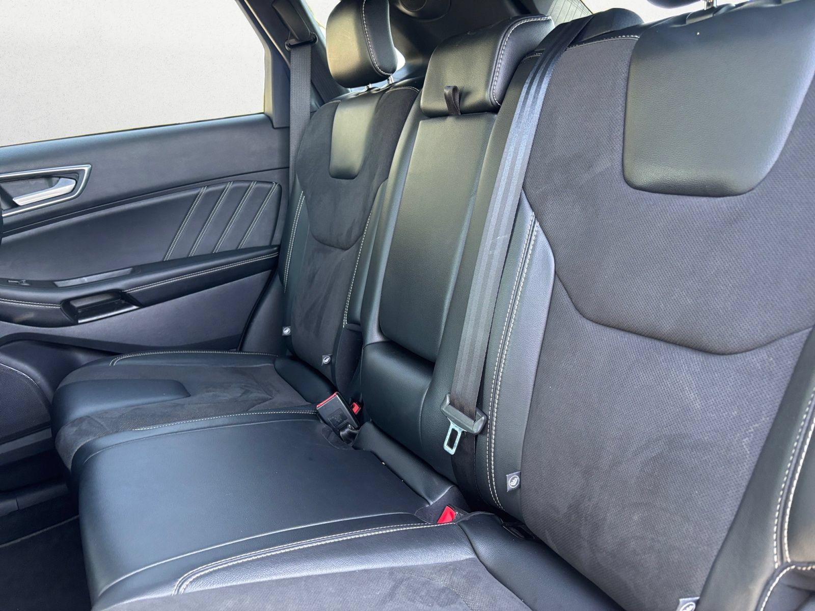 Used 2021 Ford Edge ST w/ Equipment Group 401A AWD/4WD image 11