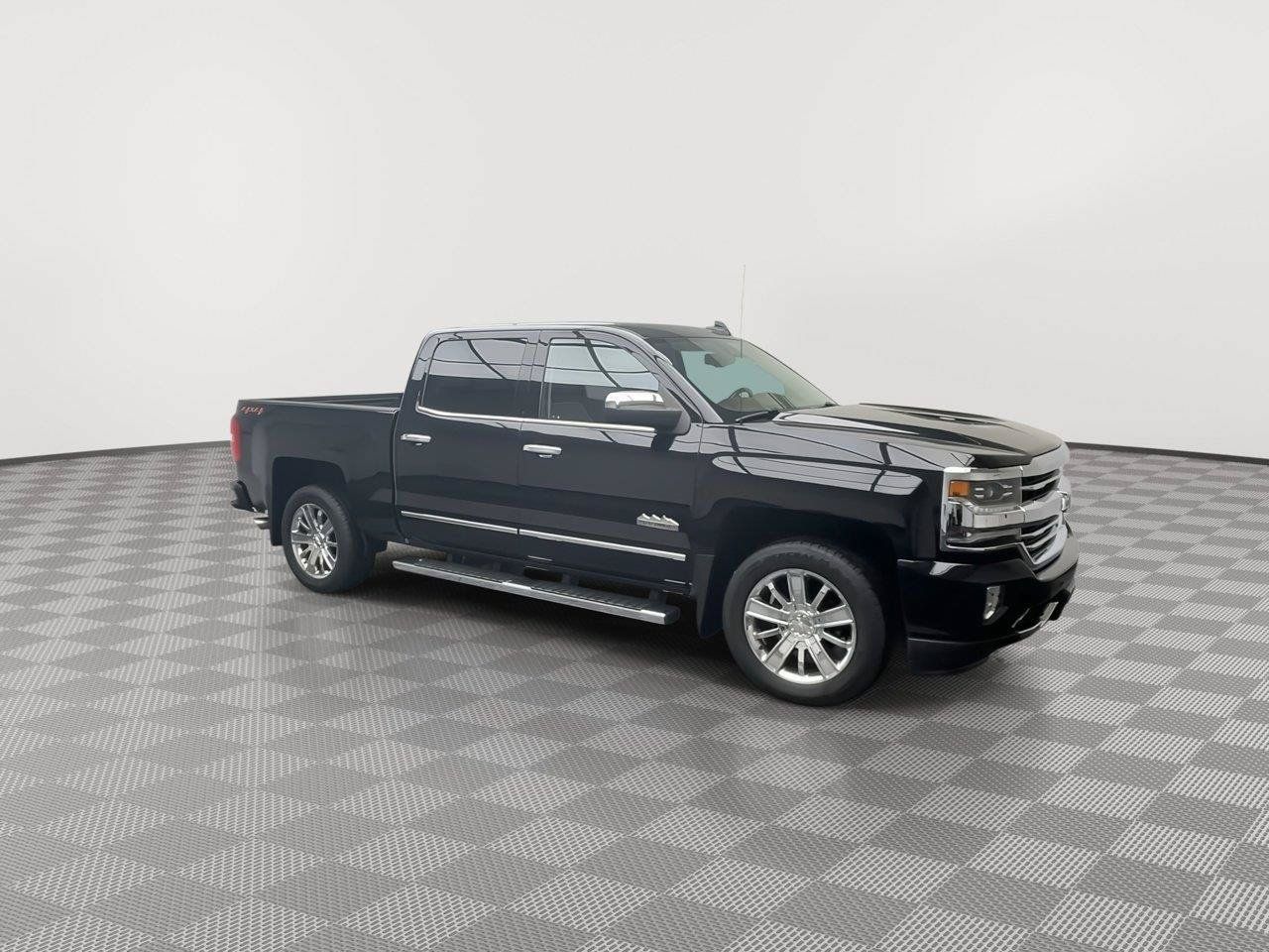 Used 2018 Chevrolet Silverado 1500 High Country w/ LPO, Protection Package AWD/4WD image 44