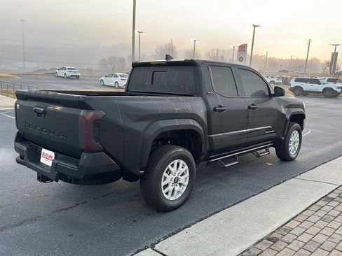 Certified 2024 Toyota Tacoma SR5 image 5