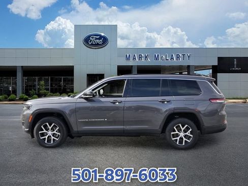 Used 2024 Jeep Grand Cherokee L Limited w/ Luxury Tech Group II AWD/4WD image 2