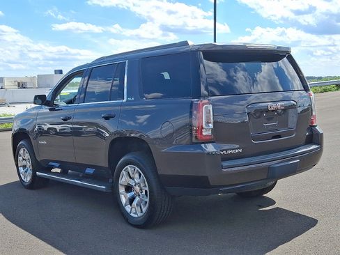 Used 2017 GMC Yukon SLE image 4