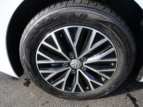 Used 2019 Volkswagen Jetta SE image 31