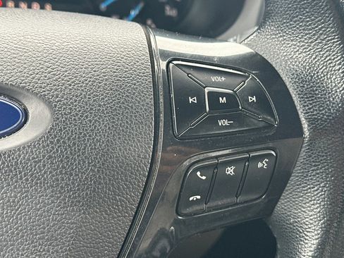 Used 2018 Ford Explorer XLT FWD image 28