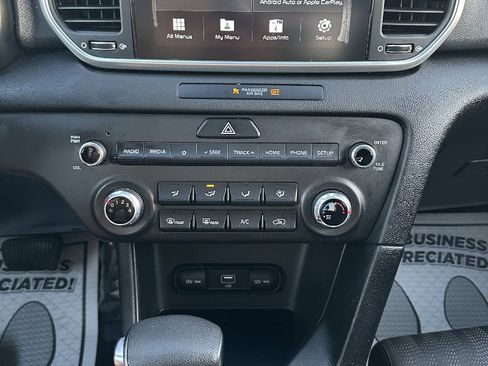 Used 2021 Kia Sportage LX image 16