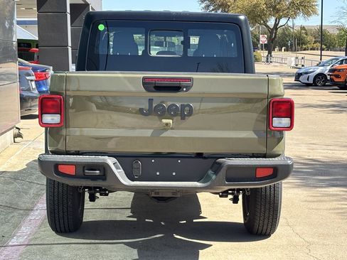 New 2026 Jeep Gladiator Sport image 4