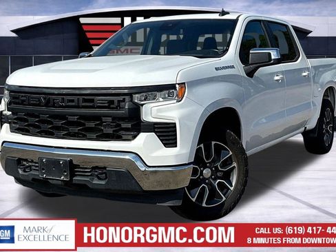 Used 2022 Chevrolet Silverado 1500 LT AWD/4WD image 3