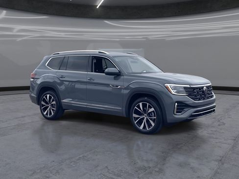 New 2026 Volkswagen Atlas SEL Premium R-Line image 2