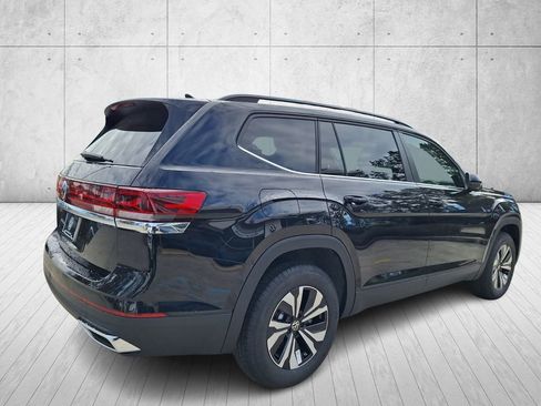 New 2026 Volkswagen Atlas SE image 5