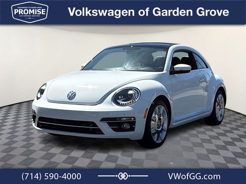 Used 2018 Volkswagen Beetle 2.0T SE w/ SE Premium Package FWD image 4