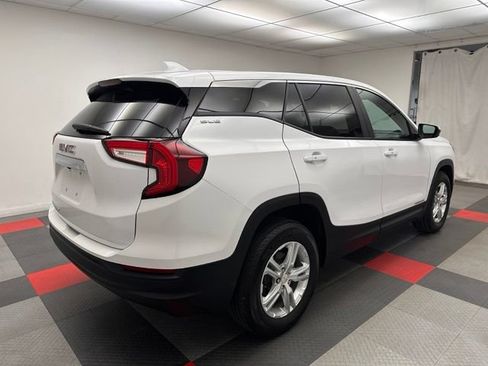 Used 2024 GMC Terrain SLE FWD image 6