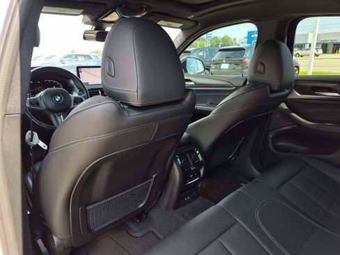 Used 2022 BMW X4 xDrive30i w/ M Sport Package 2 AWD/4WD image 18