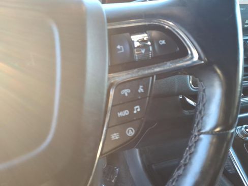 Used 2024 Lincoln Navigator Reserve image 10