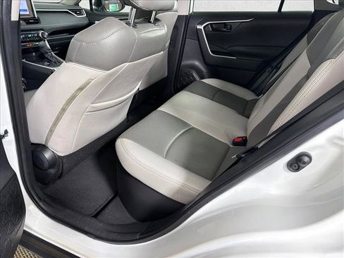 Used 2024 Toyota RAV4 LE AWD/4WD image 20
