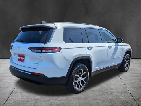 New 2025 Jeep Grand Cherokee L Limited w/ Trailer Tow Package AWD/4WD image 4