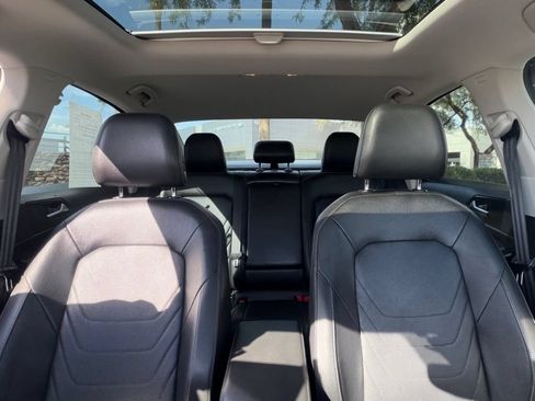 Used 2020 Volkswagen Jetta SEL Premium FWD image 6