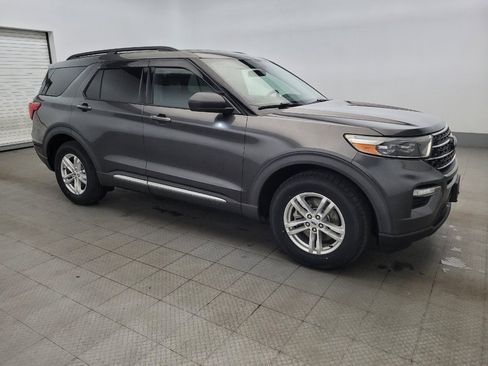 Used 2020 Ford Explorer XLT w/ Equipment Group 202A AWD/4WD image 11