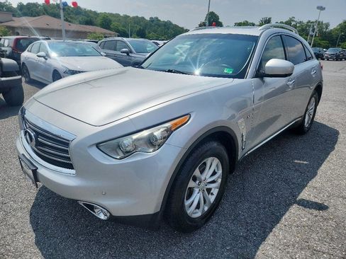 Used 2016 INFINITI QX70 AWD w/ Premium Package image 2