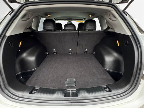 Certified 2022 Jeep Compass Latitude image 34