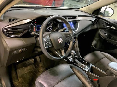 Used 2022 Buick Encore GX Essence w/ Experience Buick Package image 17