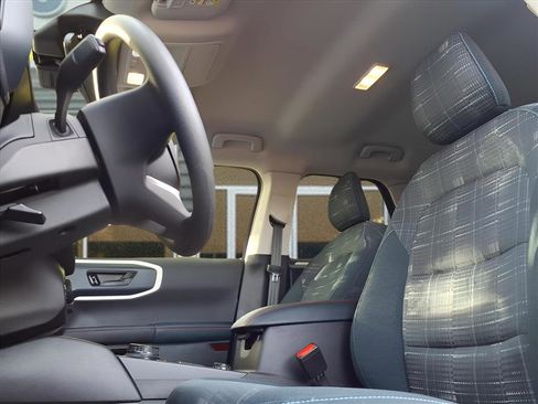 Used 2024 Ford Bronco Sport Heritage image 23