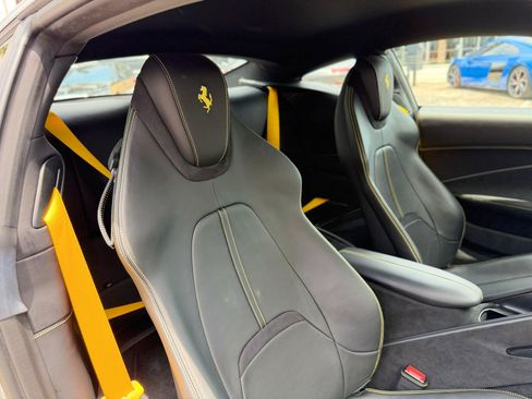 Used 2022 Ferrari Roma RWD image 47
