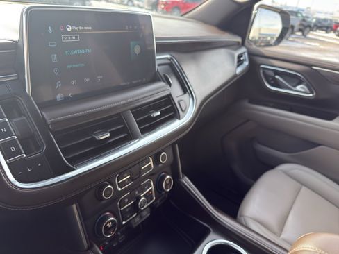 Used 2022 Chevrolet Tahoe LT w/ Luxury Package image 21